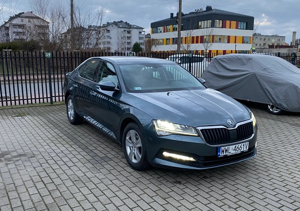 Skoda Superb cena 72900 przebieg: 208500, rok produkcji 2020 z Wołomin małe 154
